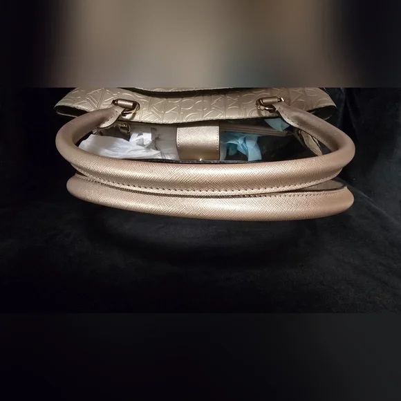 Calvin Klein Gold Embossed Tote Bag - Picture 5 of 7